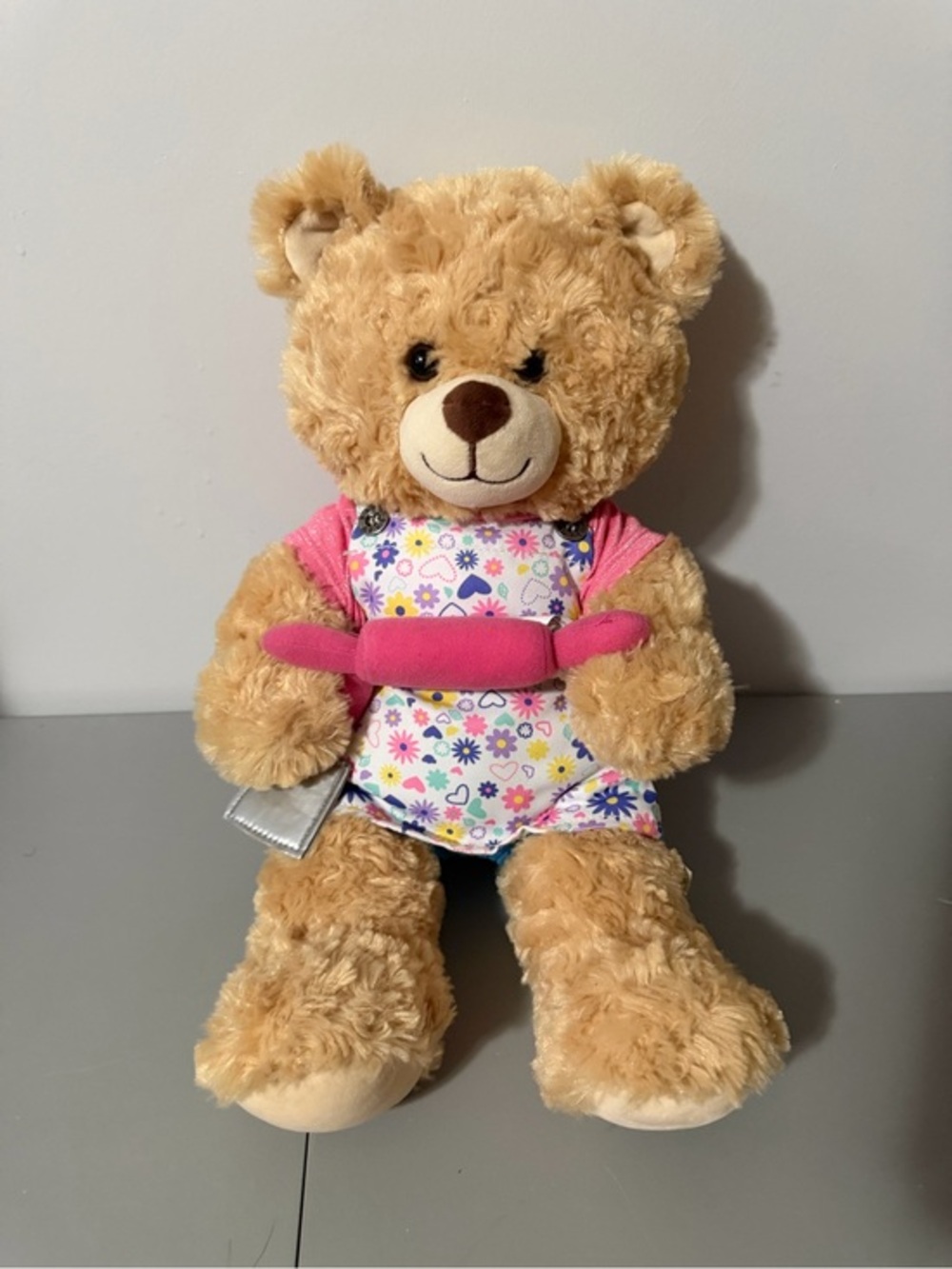 Build-A-Bear Workshop Happy Hugs Teddy With 2 Accessories 2017